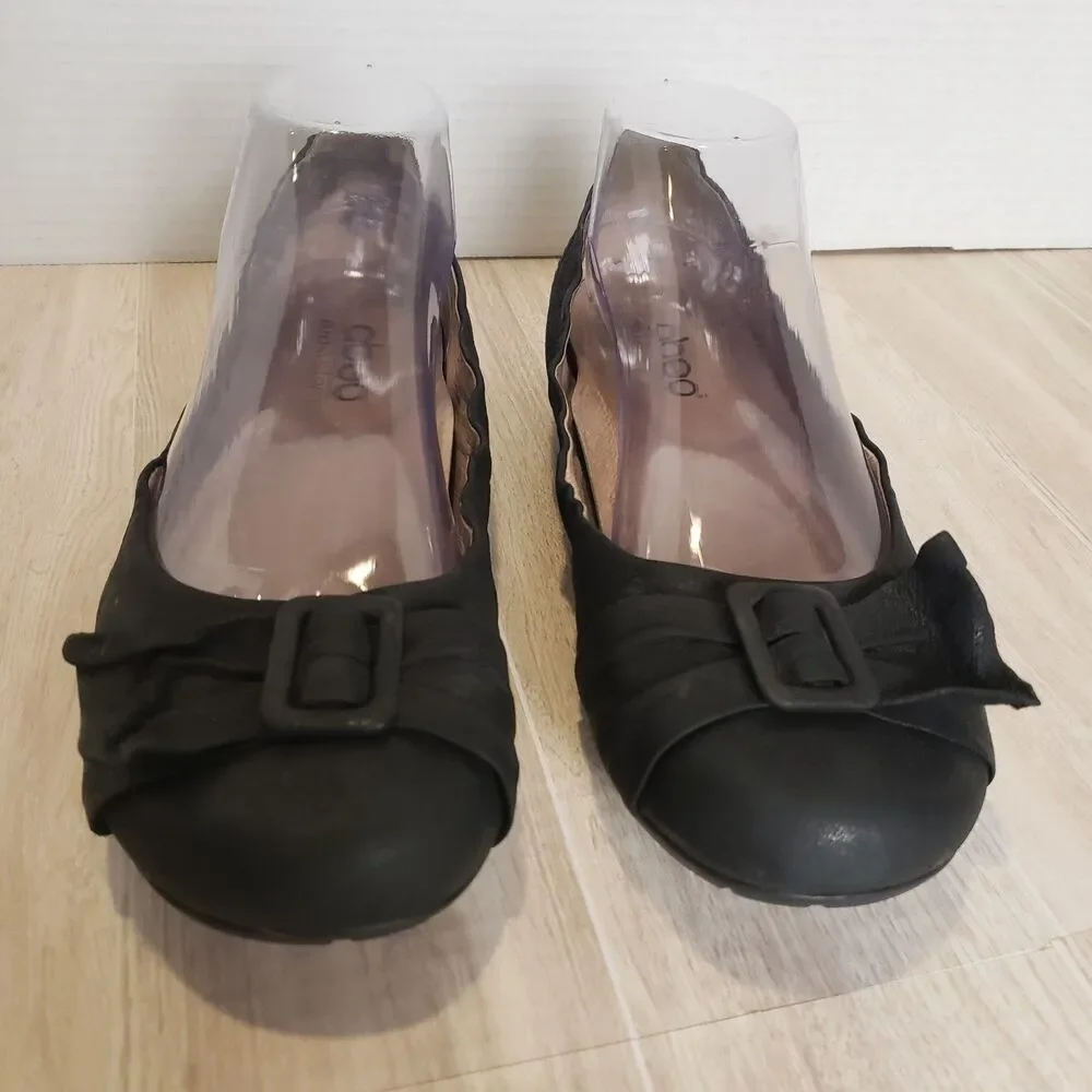 Abeo Tabitha Black Leather Flats Women’s Size 8N Comfort Slip-On Buckle Detail